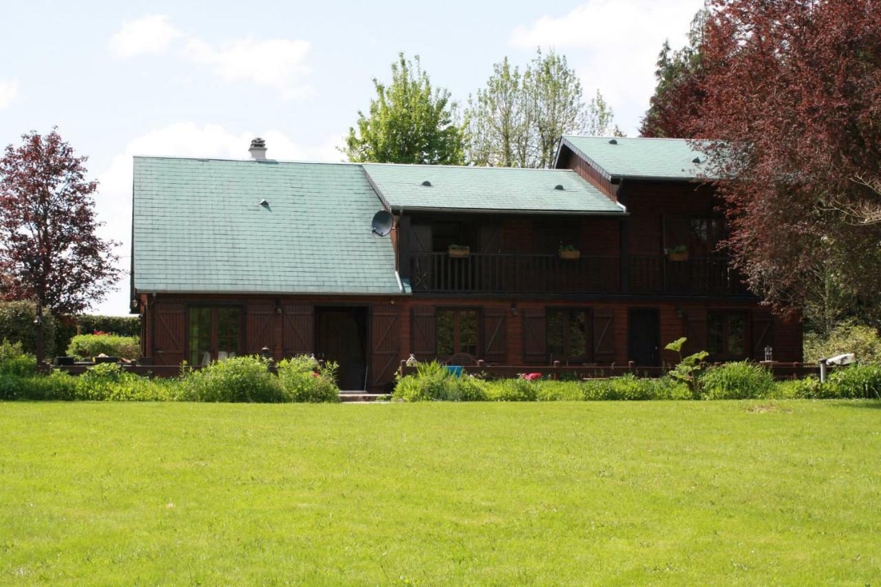 Spruce Lake Sauviat-sur-Vige ภายนอก รูปภาพ