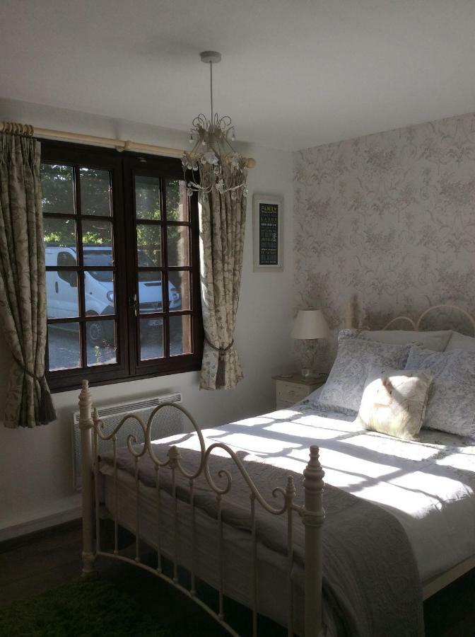 Spruce Lake Sauviat-sur-Vige ภายนอก รูปภาพ